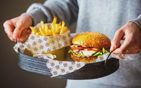 Enhance Your Gift Packaging with a Custom Food Basket Liner